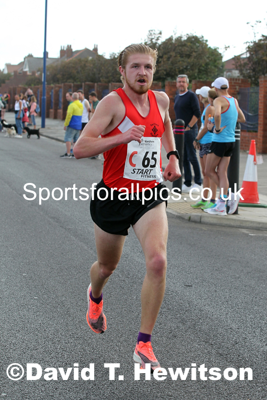 Senior mens 6 stage relay, 2021 Northern 6 and 4 Stage and Young Athletes Road Relays, Redcar. Photo: David T. Hewitson/Sports for All Pics